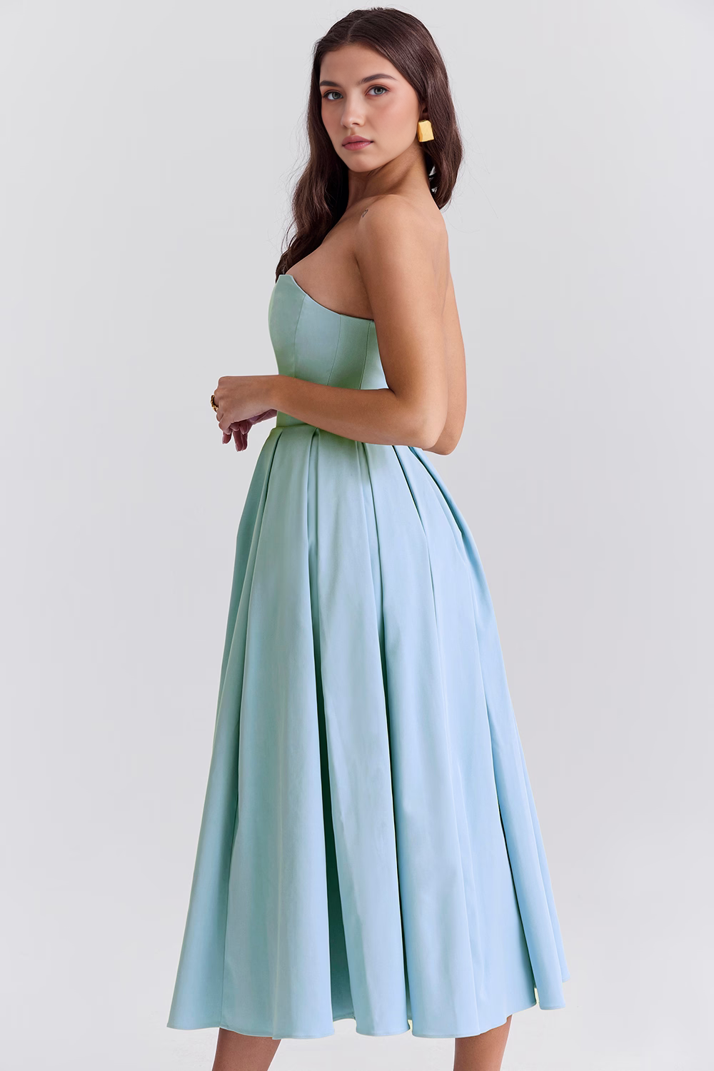 Venuesa Embroidered Bloom Dress
