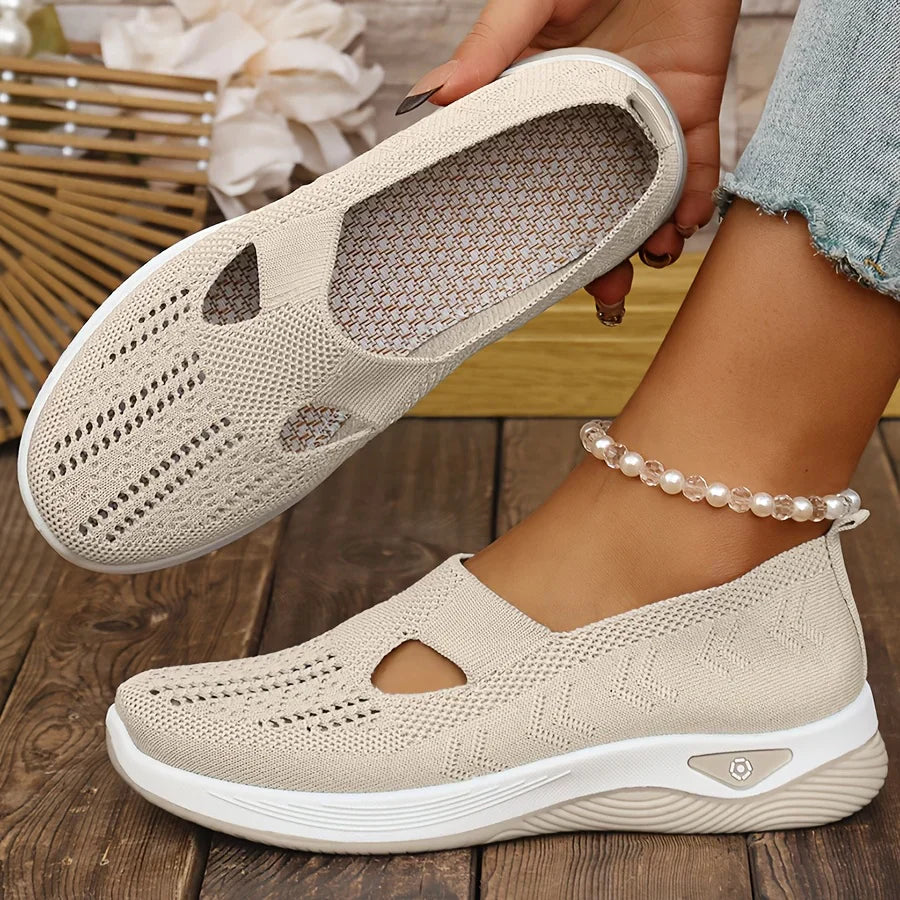 Venuesa Orthopaedic slip-on shoes