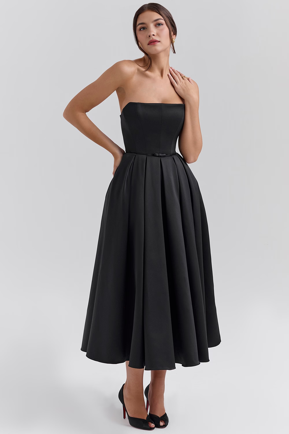 Venuesa Embroidered Bloom Dress